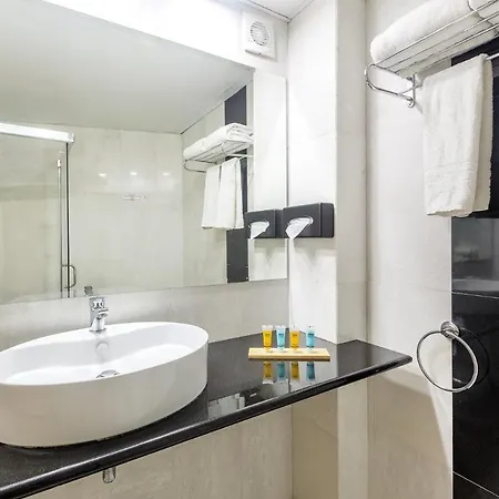 Oasis 4* Athens