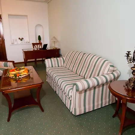 Oasis Hotel Athens