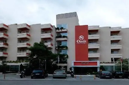 Отель Oasis